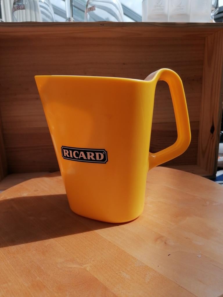 Ricard kan, waterkan, pichet in plastiek. 1,5 L, Collections, Enlèvement ou Envoi, Comme neuf