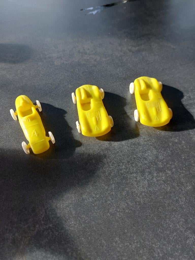 Plastic auto's, Hobby en Vrije tijd, Modelbouw | Auto's en Voertuigen, Ophalen of Verzenden