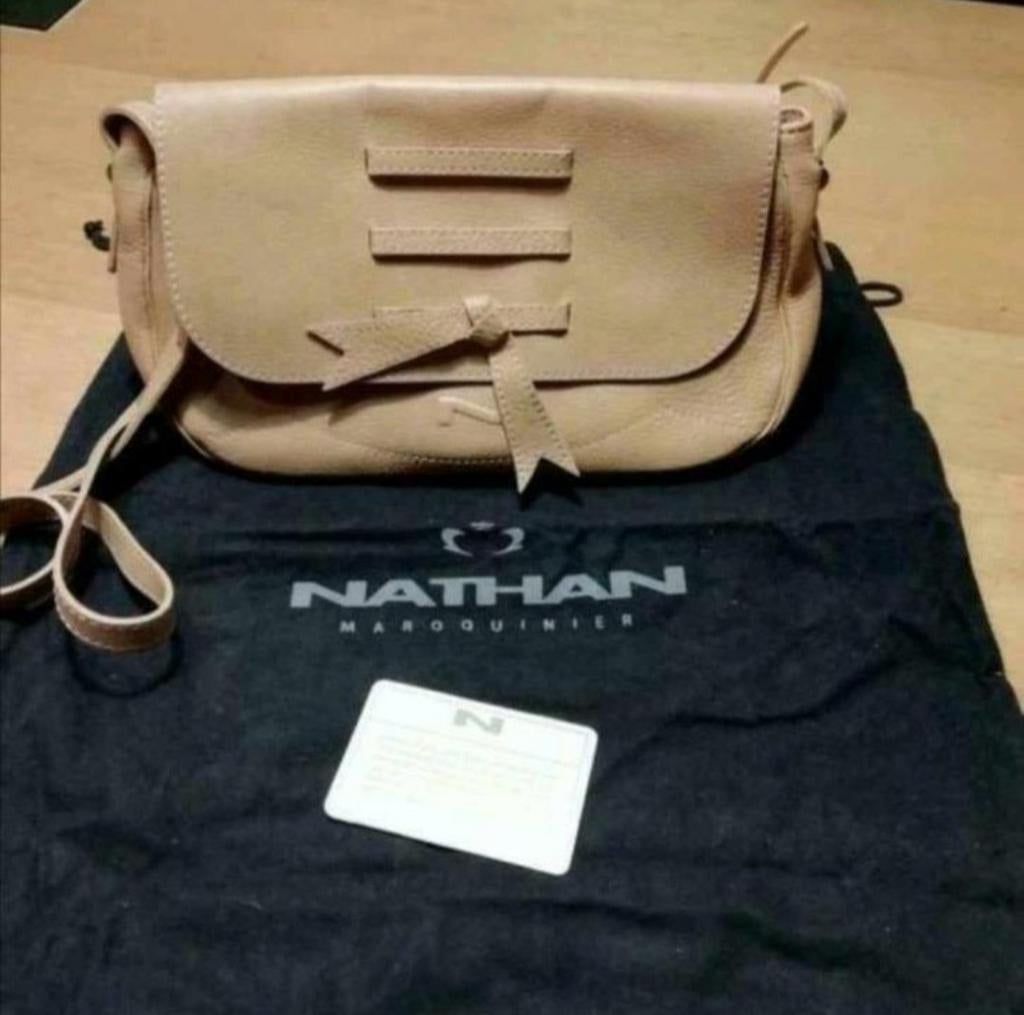 Beige handtas Natan, Handtassen en Accessoires, Tassen | Damestassen, Ophalen of Verzenden, Zo goed als nieuw, Beige, Handtas