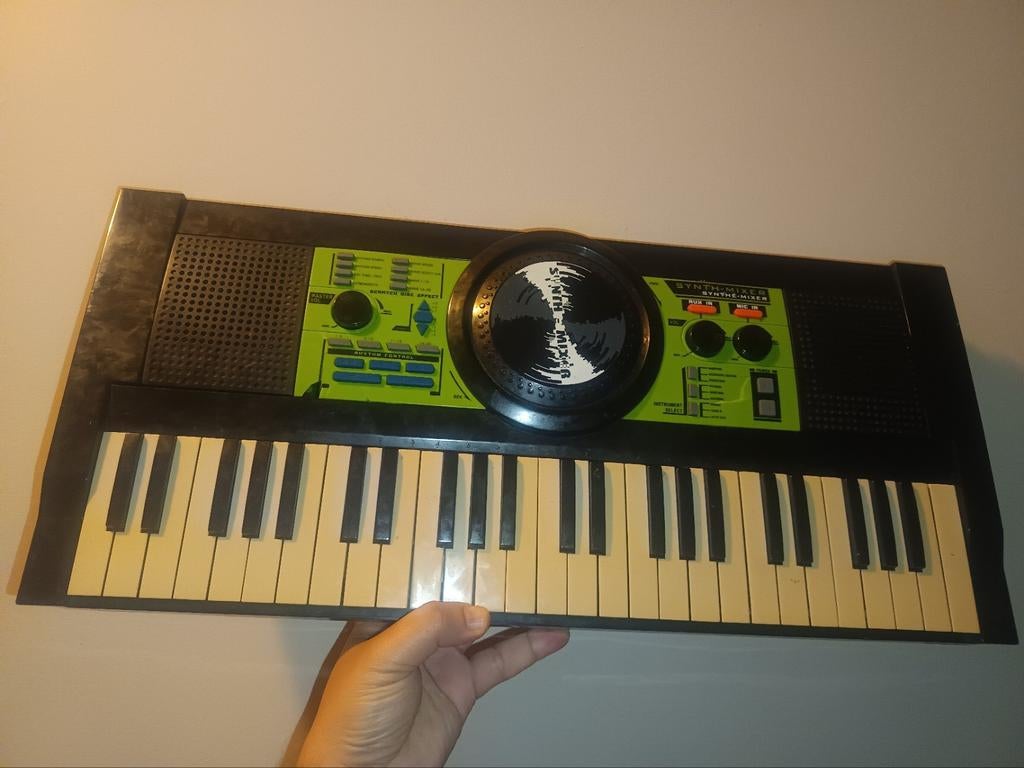 Syntetiseur Piano DJ Musical Clavier, Musique & Instruments, Pianos, Enlèvement ou Envoi, Utilisé