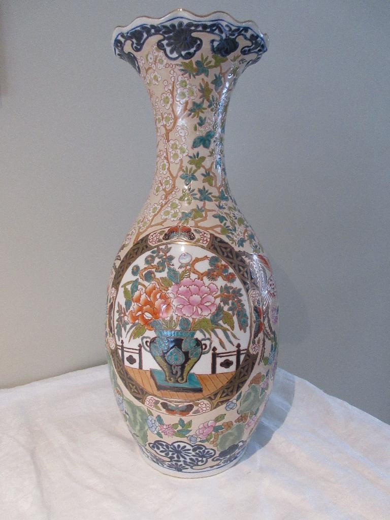 Oude chinese vaas met prachtige decoratie oosterse vaas, Ophalen