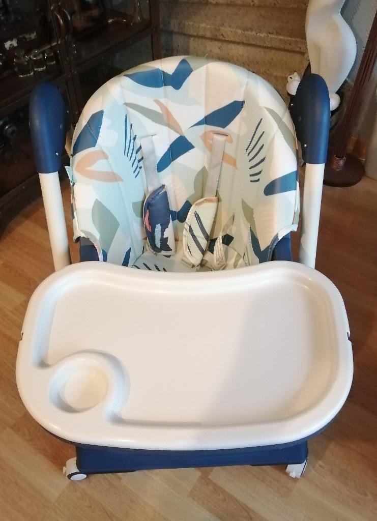 chaise haute bébé, Enlèvement, Comme neuf, Chaise évolutive, Ceinture(s)