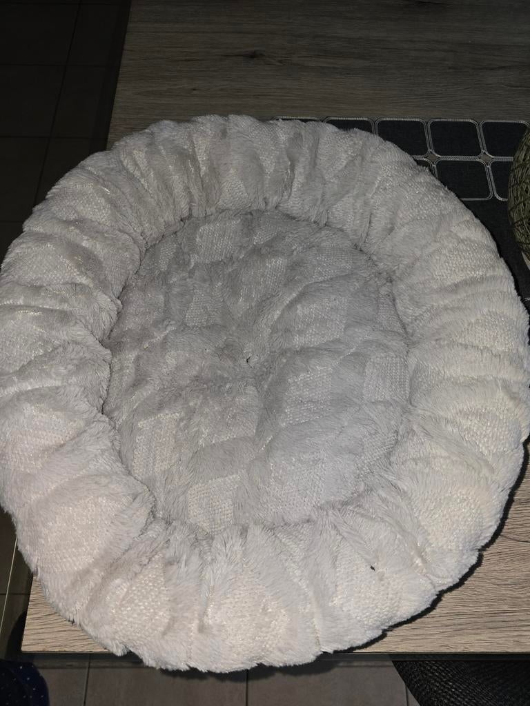 Hond kat donut mand, Dieren en Toebehoren, Hondenmanden, Ophalen