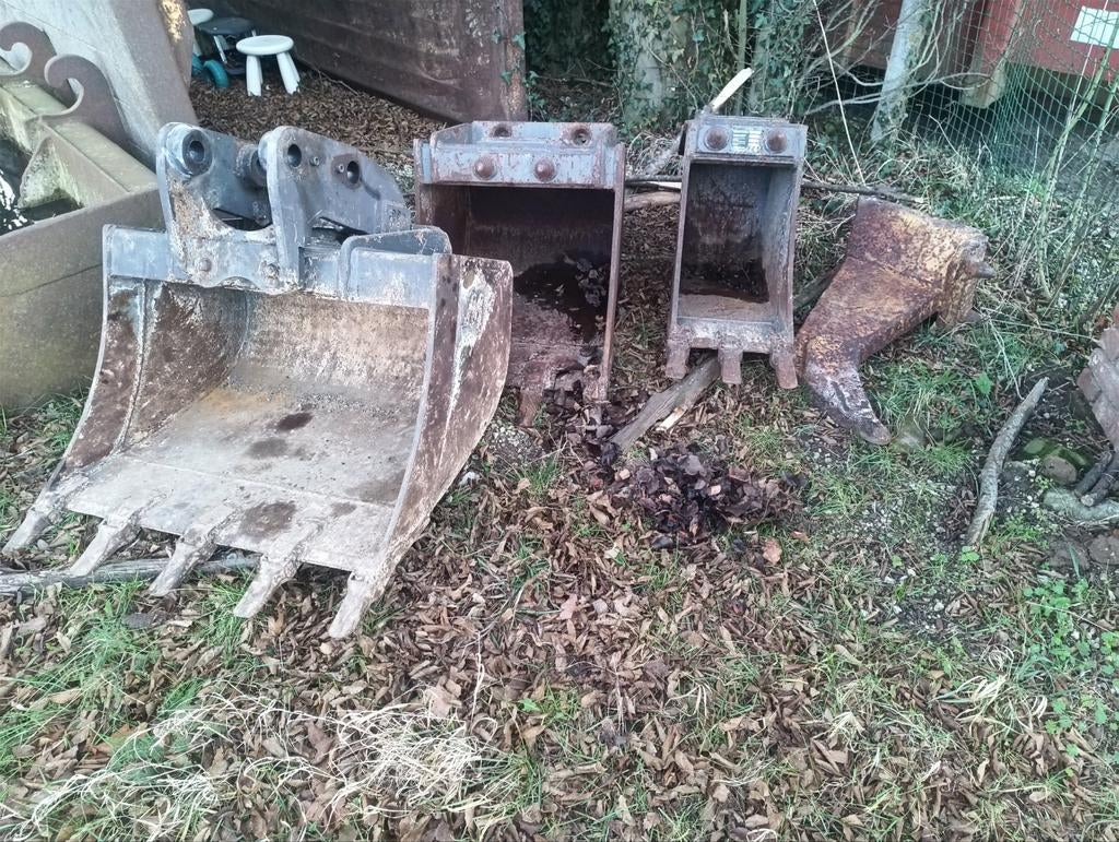 Bakkenset met snelwissel en ripper, Ophalen