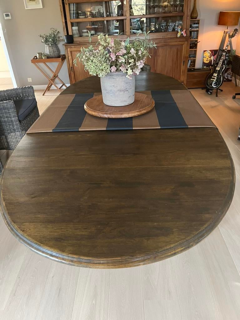 Eiken tafel, Ophalen, Zo goed als nieuw