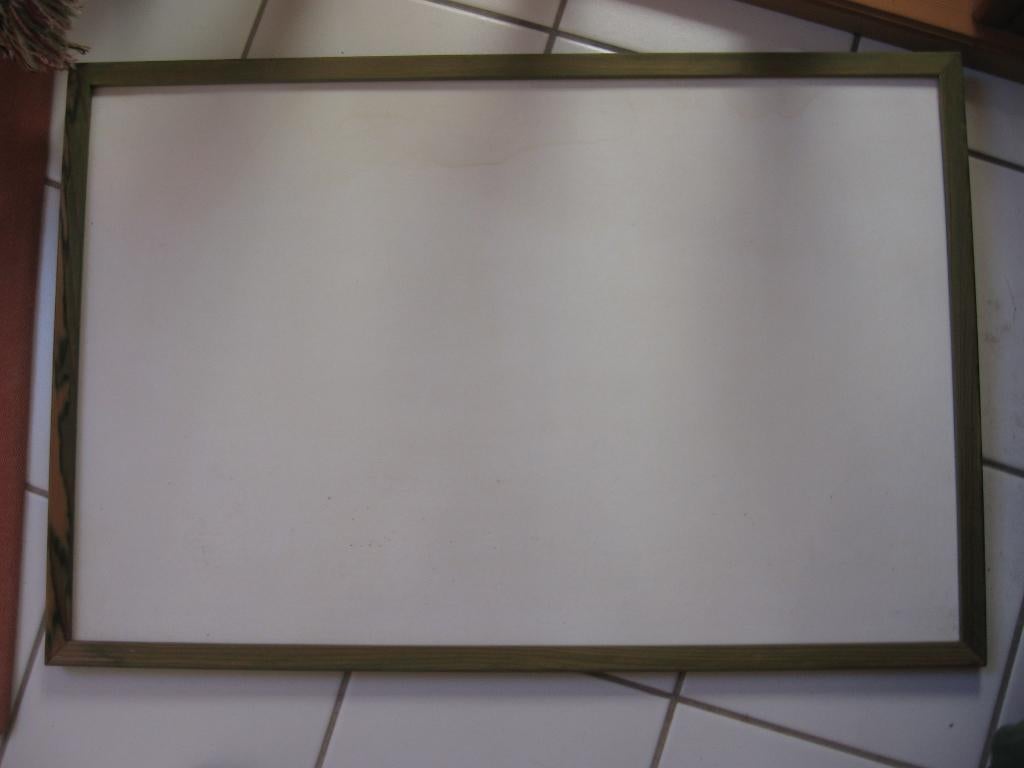 Tableau magnétique blanc aux contours vert azuré., Maison & Meubles, Accessoires pour la Maison | Tableaux d'affichage, Enlèvement ou Envoi