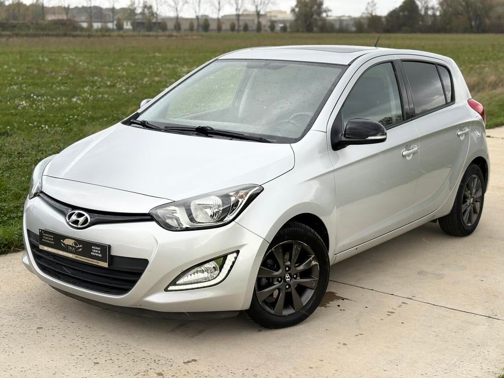 Hyundai I20 1.2i JANTES-AIRCO-TOIT OUVRANT-GARANTIE, Auto's, Hyundai, Bedrijf, Te koop, i20, ABS, Airbags, Airconditioning, Bluetooth