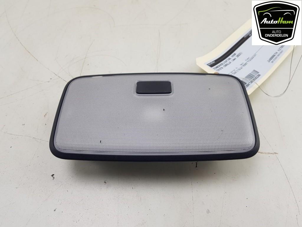 PLAFONNIER AVANT Toyota Corolla Touring Sport (E21 / EH1), Autos : Pièces & Accessoires, Éclairage, Utilisé, Toyota