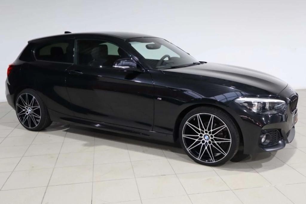 BMW 1 Serie 116 116i M PACK (bj 2019), Auto's, BMW, 1 Reeks, Gebruikt, Xenon verlichting, Zwart