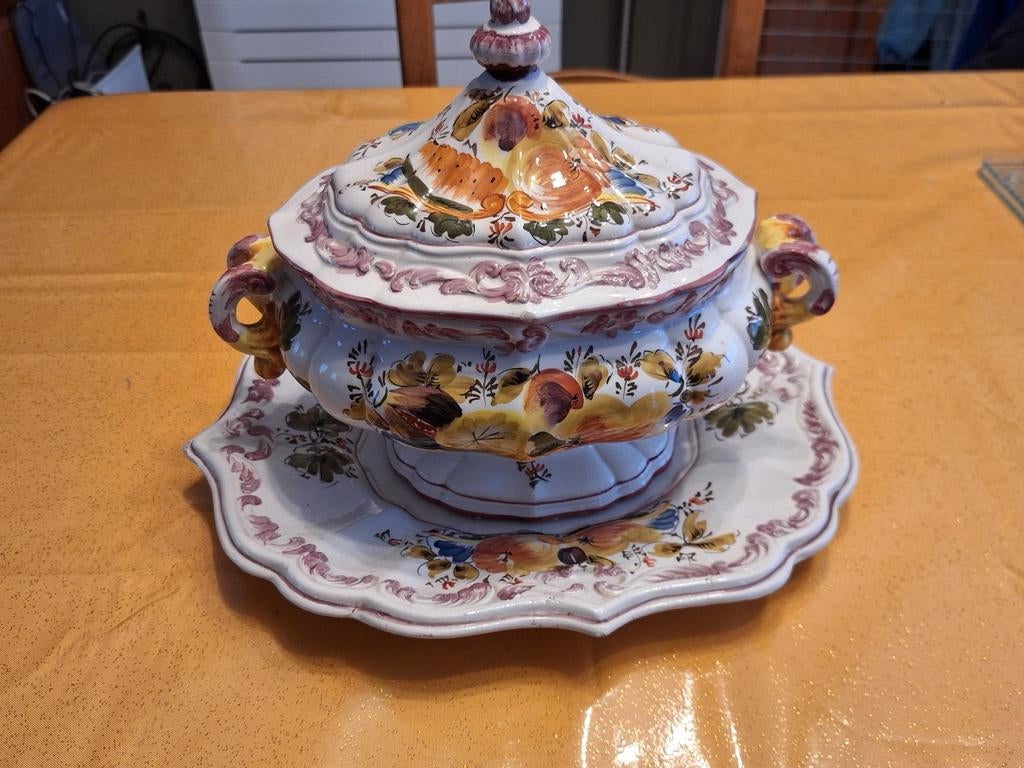 Belle soupière et son plateau Bassano Italy, Antiquités & Art, Enlèvement ou Envoi