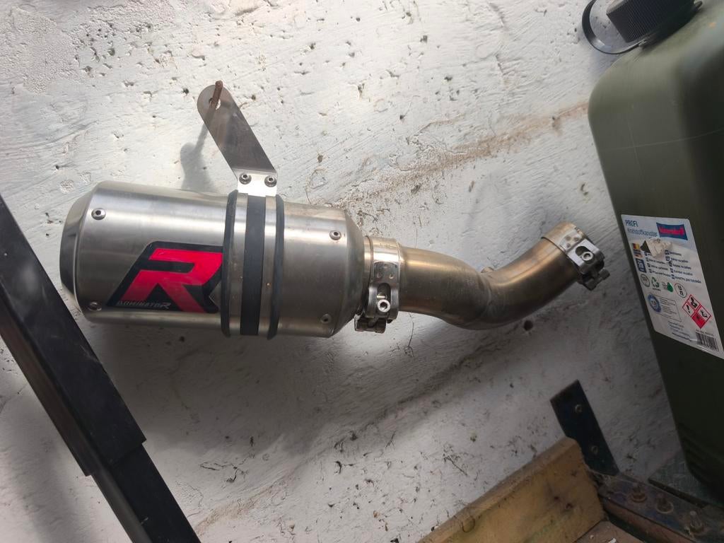 Pot d'échappement honda CBR 1000 sc59