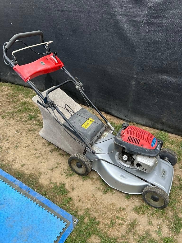 gezocht tuinmachines, Tuin en Terras, Grasmaaiers, Gebruikt, Benzine-grasmaaier, Ophalen