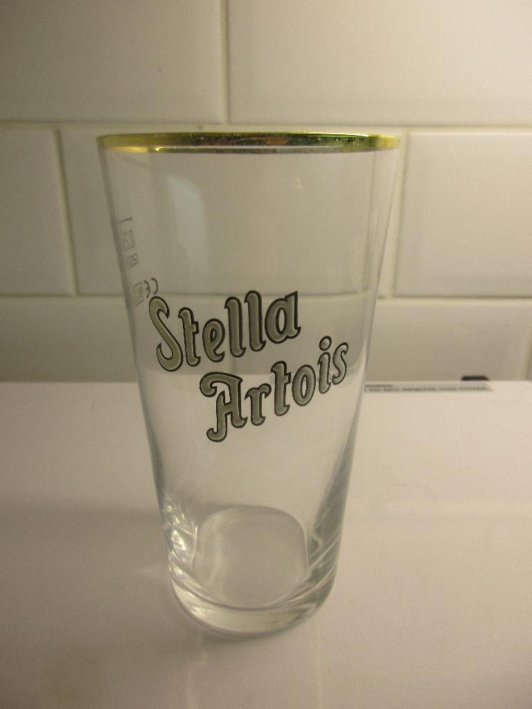 BIERGLAS 0,25 l BROUWERIJ STELLA ARTOIS EMAILLE LETTERS, Ophalen of Verzenden, Zo goed als nieuw, Glas of Glazen, Stella Artois