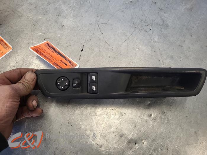 Commutateur vitre électrique d'un Opel Vivaro, -, Opel, 3 mois de garantie, Utilisé