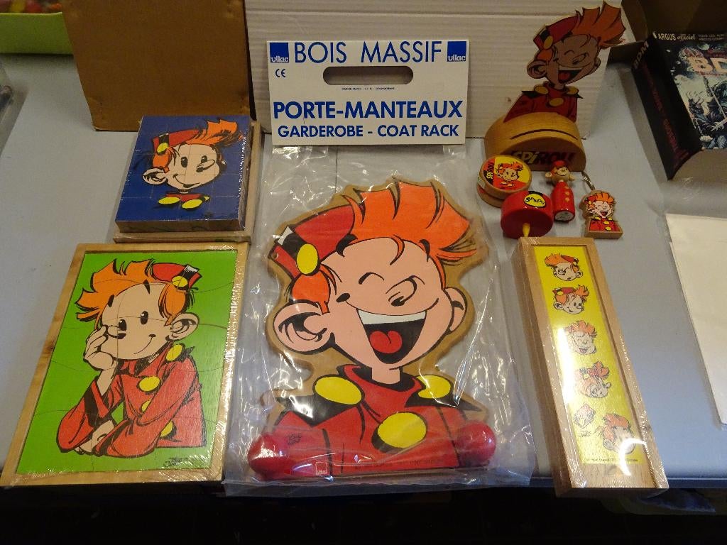 Lot 9 objets en bois Vilac - Spirou, Collections, Enlèvement ou Envoi, Gaston ou Spirou, Neuf, Statue ou Figurine