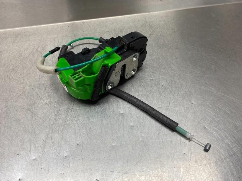 SERRURE DE PORTE RODS AVANT DROIT Hyundai i40 CW (VFC), Utilisé, Hyundai