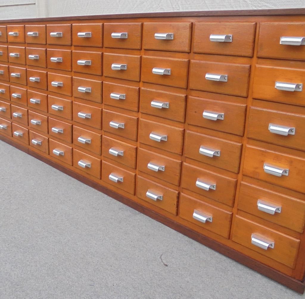 belle commode, armoire de pharmacie, armoire de magasin, Enlèvement ou Envoi