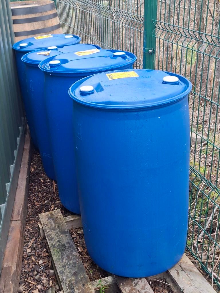Enkele blauwe 200l tonnen als waterton! NIET OPEN GEMAAKT !, Tuin en Terras, Ophalen
