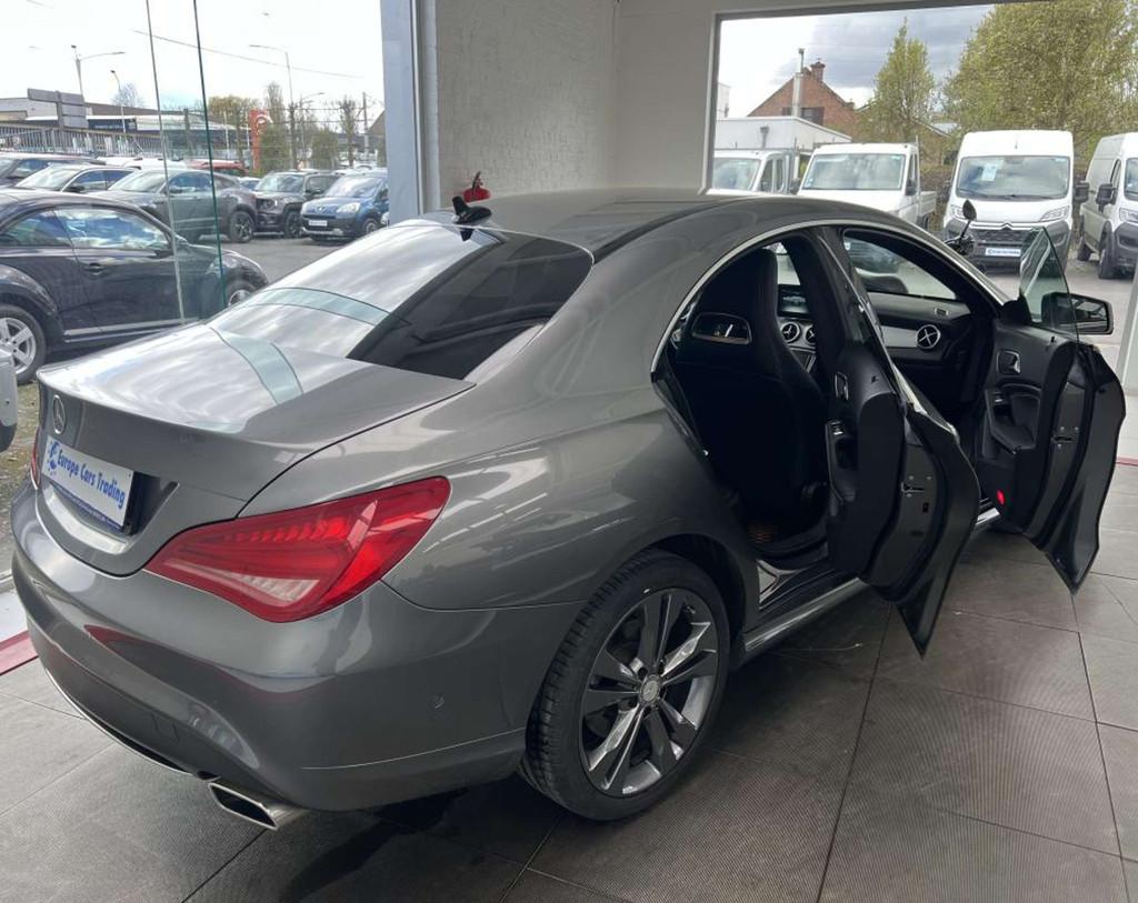 Mercedes-Benz CLA-Klasse 180 FASCINATION 180D 180 D 1ÈRE MA, Auto's, Automaat, CLA, Gebruikt, Zwart