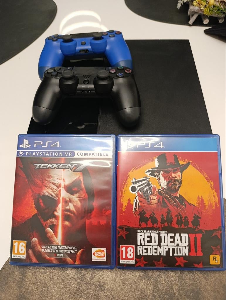 Playstation 4 met 2 controllers en 2 games, Games en Spelcomputers, Spelcomputers | Sony PlayStation 4, Ophalen, Met games, Met 2 controllers