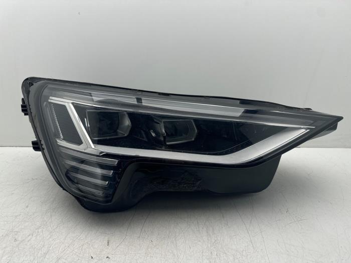 Koplamp rechts van een Audi E-Tron, Gebruikt, -, -, -