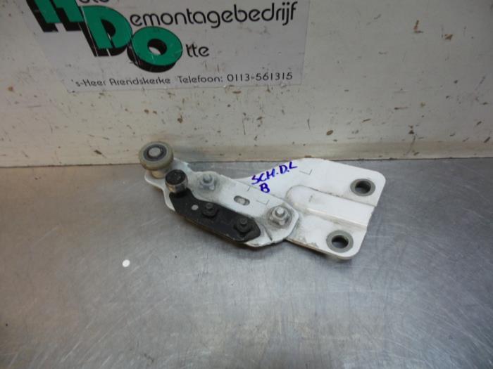 Roulette porte coulissante gauche d'un Nissan NV200 (QM1), -, Utilisé, -, Nissan