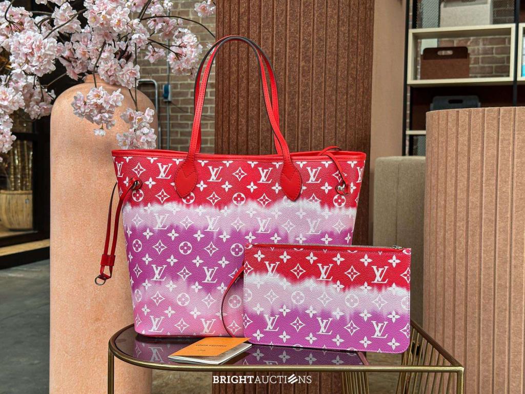Louis Vuitton Neverfull MM Escale – Limited Edition 2020, Handtassen en Accessoires, Tassen | Damestassen, Gebruikt, Overige kleuren