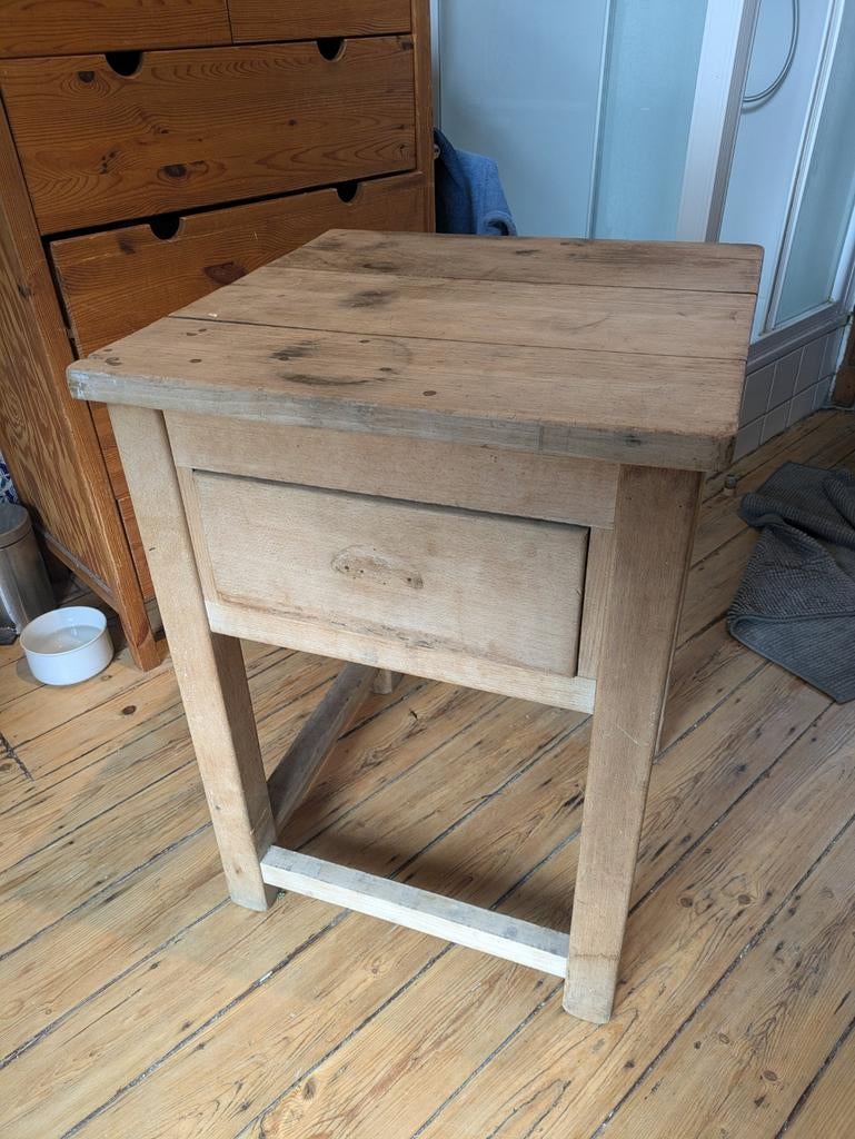 Houten kastje / tafeltje, Ophalen