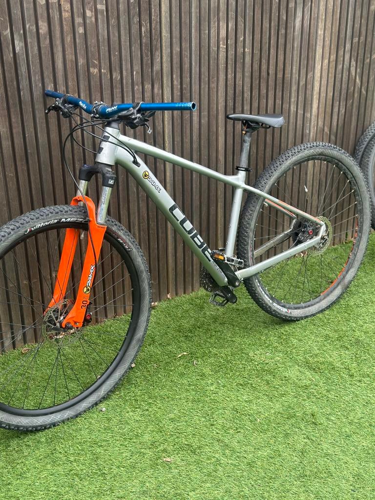 mtb cube aim race, Fietsen en Brommers, Fietsen | Mountainbikes en ATB, Ophalen