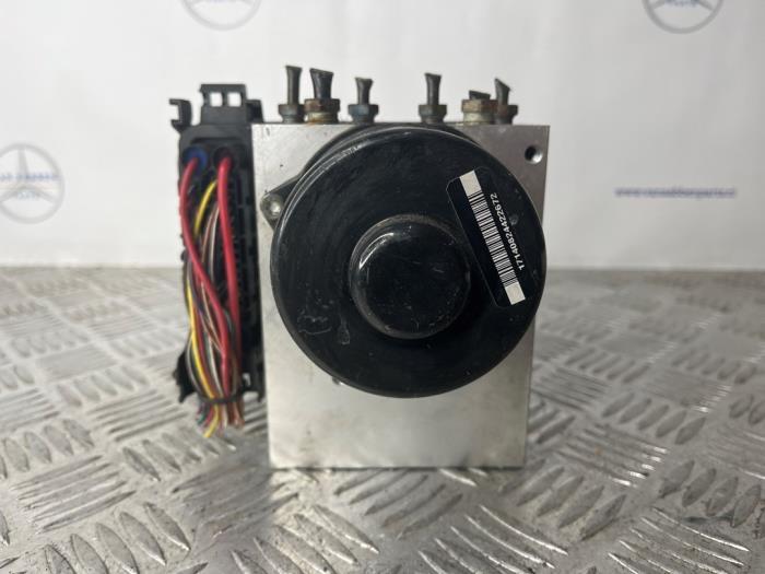 ABS Pomp van een Mercedes ML-Klasse, Gebruikt, -, -, 3 maanden garantie