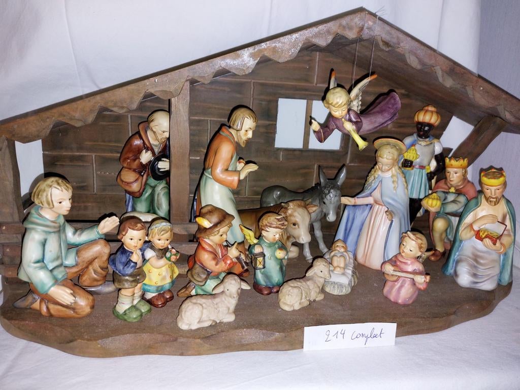 Hummel/ Goebel kerstgroep 214 I met kerststal en hangengel, Antiek en Kunst, Ophalen of Verzenden