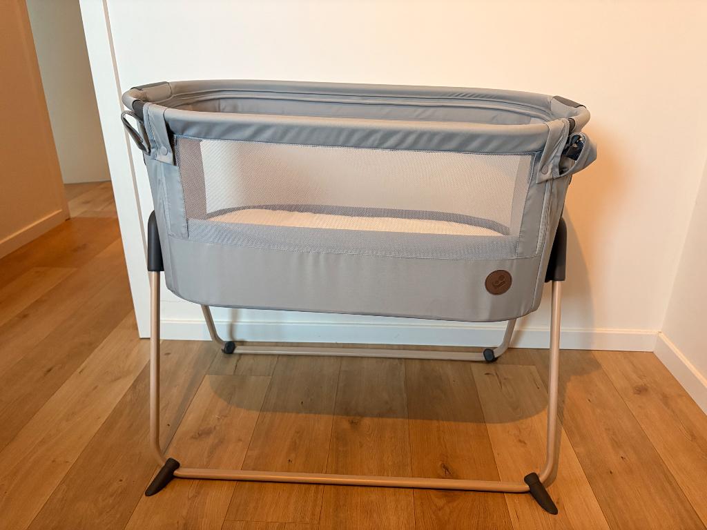 Co sleeper Maxi Cosi + matrasbeschermer en hoezen Aerosleep, Kinderen en Baby's, Babywiegjes en Ledikanten, Ophalen, Zo goed als nieuw