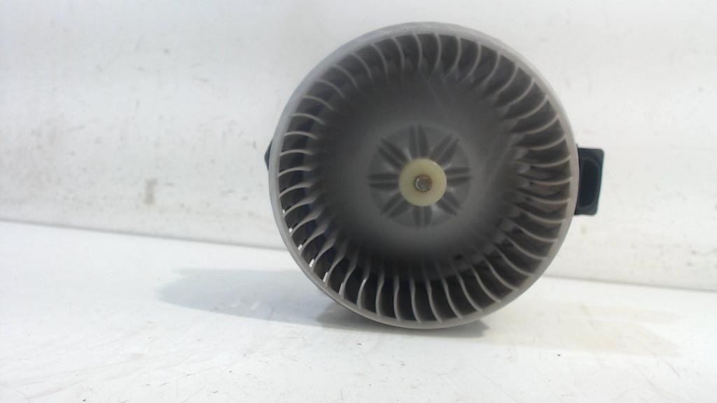 Kachel ventilator motor Suzuki Swift, Onderdelen@venauto.nl, Van der Ven Autorecycling B.V., Gebruikt, Ettenseweg 76, 4706 PB Roosendaal, The Netherlands