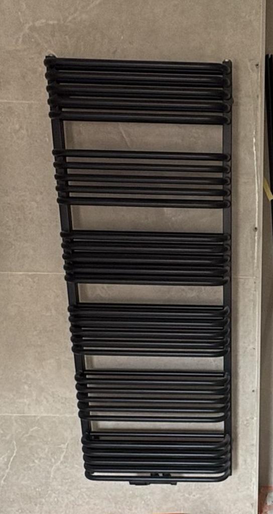 Sèche serviette neuf 1400W 160x60 noir mat, Bricolage & Construction, Enlèvement, Radiateur, 60 à 150 cm, Neuf