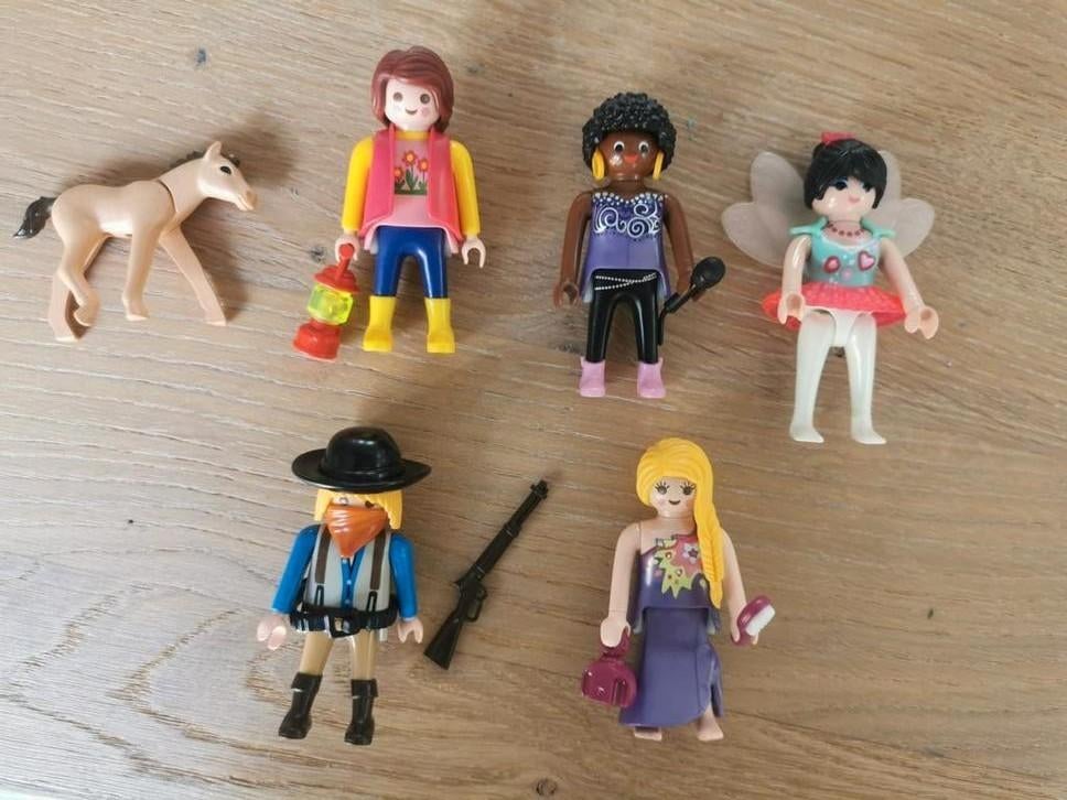 Plusieurs personnages Playmobil Friends, Enlèvement ou Envoi, Comme neuf