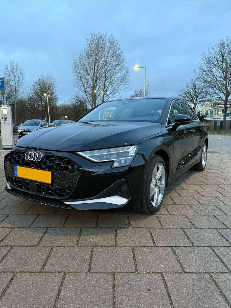 Audi A3 Sportback 40 TFSI et PHEV Advanced S-tronic 2025, Autos, Achat, Entretenue par le concessionnaire, Noir, 5 portes