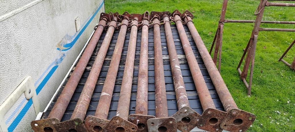 9 etancons + 2 tréteaux de macon, Bricolage & Construction, Enlèvement ou Envoi