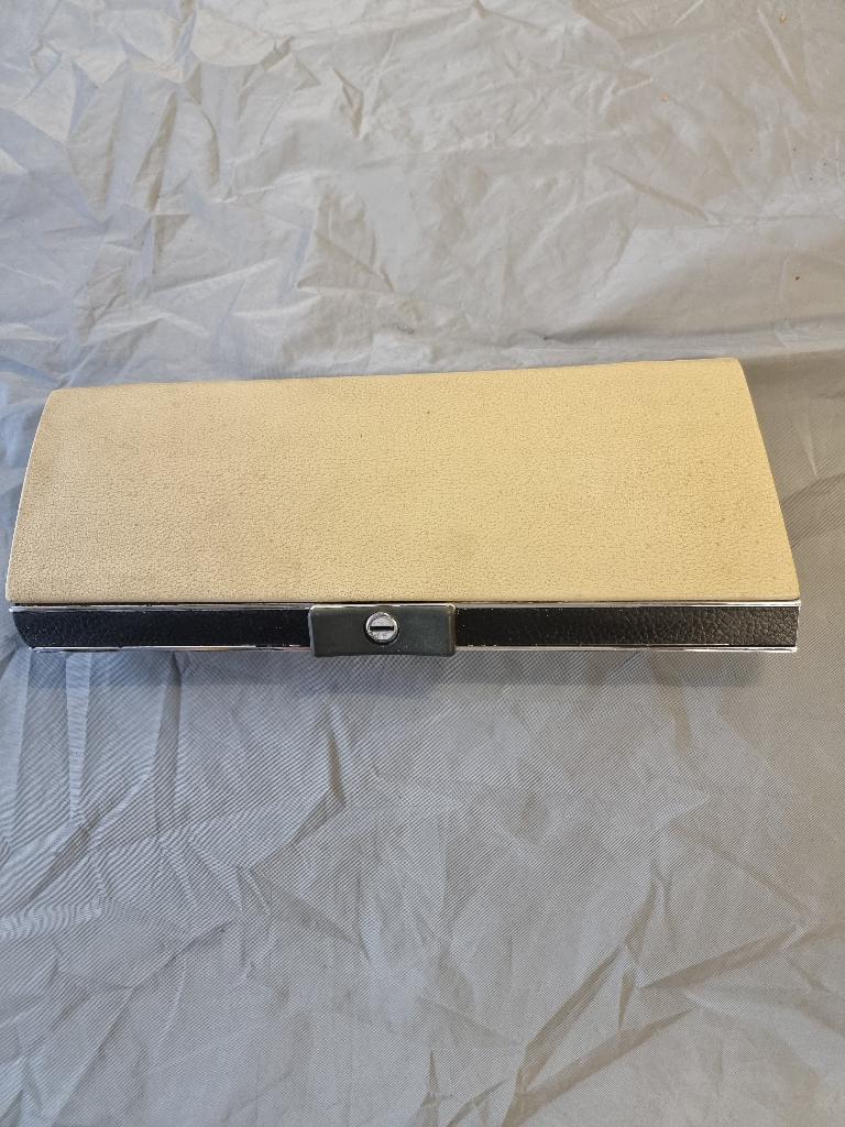 Mercedes W 107 SL Dashboard-deurtje, Enlèvement ou Envoi, Utilisé, Mercedes-Benz, Porte