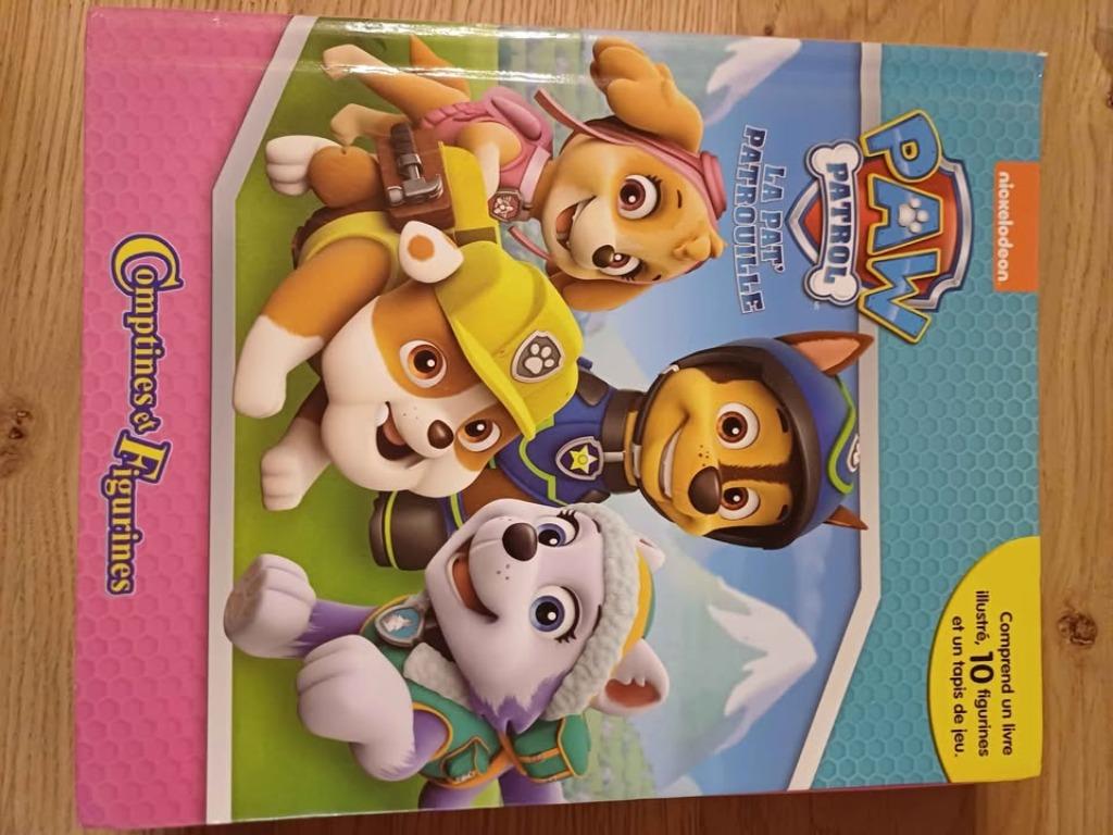 2 livres avec figurines pat patrouille (manque quelque figur, Enlèvement, Utilisé