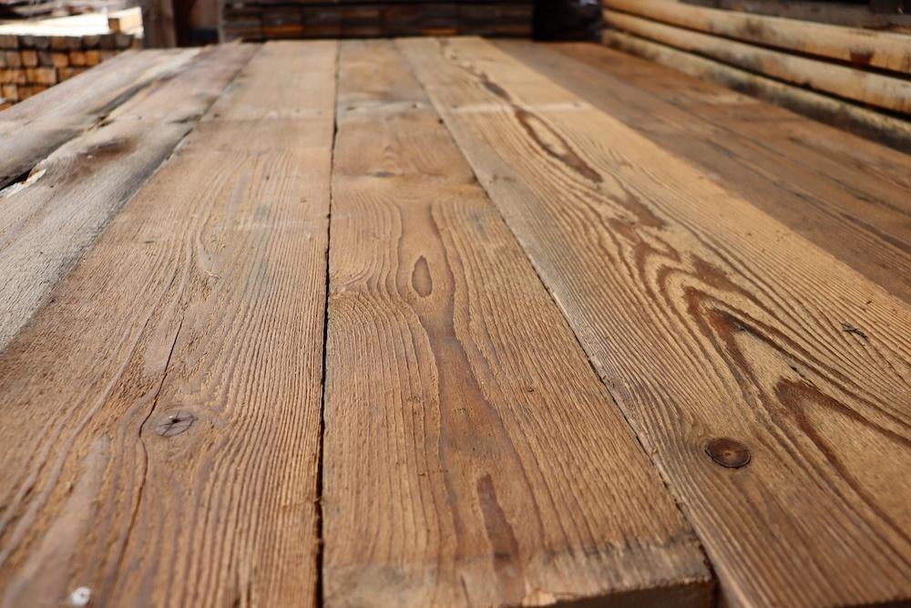Authentiek barnwood – oude planken & balken met karakter, Doe-het-zelf en Bouw, Ophalen, Gebruikt, Minder dan 25 mm, Grenen