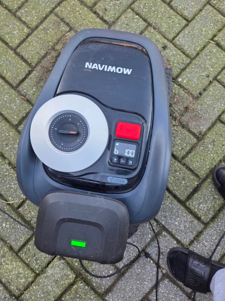 Robotmaaier navimow segway, Tuin en Terras, Robotmaaiers, Zo goed als nieuw, Minder dan 20 cm, Met regensensor, Bestuurbaar via app