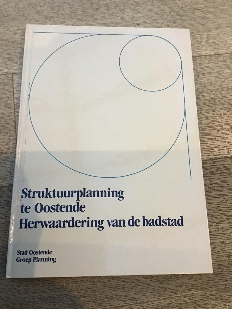 Struktuurplanning te Oostende / 1988, Boeken, Ophalen of Verzenden, Zo goed als nieuw