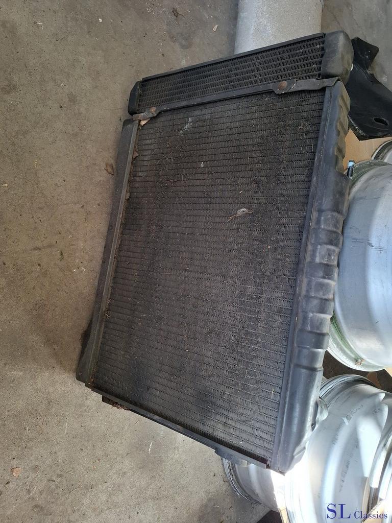 Radiateur / Radiator BEHR Mercedes SL / SLC 350 - 450  W107, Ophalen of Verzenden, Gebruikt, Mercedes-Benz