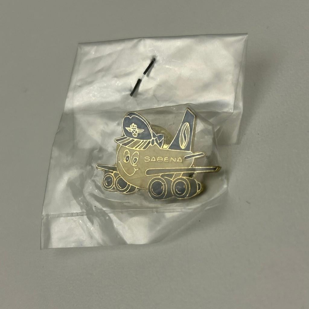 Épinglette Sabena Captain Blue Sky Sir Jumbo Boeing B747, Collections, Enlèvement ou Envoi, Neuf, Figurine, Insigne ou Pin's
