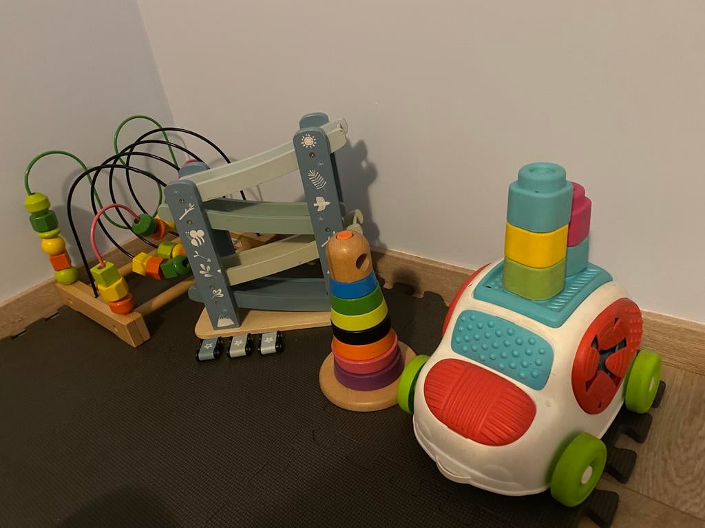 Babyspeelgoed aan spotprijsjes €4 pakket, Ophalen, Gebruikt, Auto, Met wieltjes