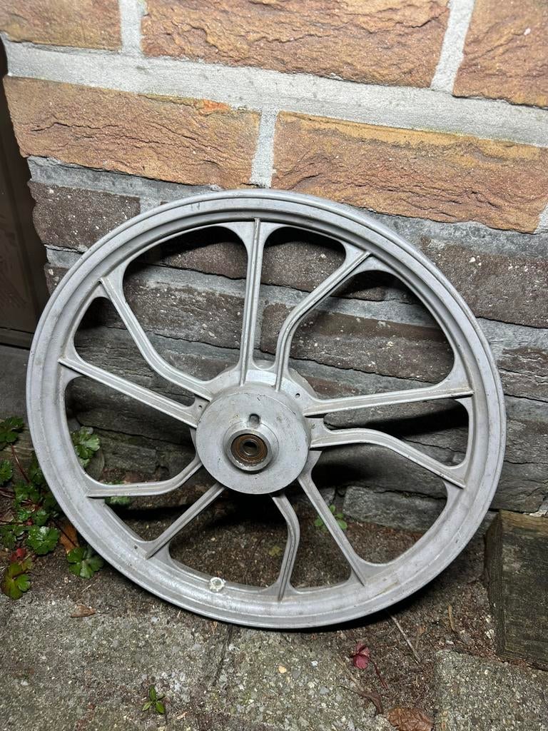 Tomos voorvelg, Fietsen en Brommers, Brommeronderdelen | Snorfietsen, Ophalen of Verzenden, Gebruikt, Overige typen, Tomos