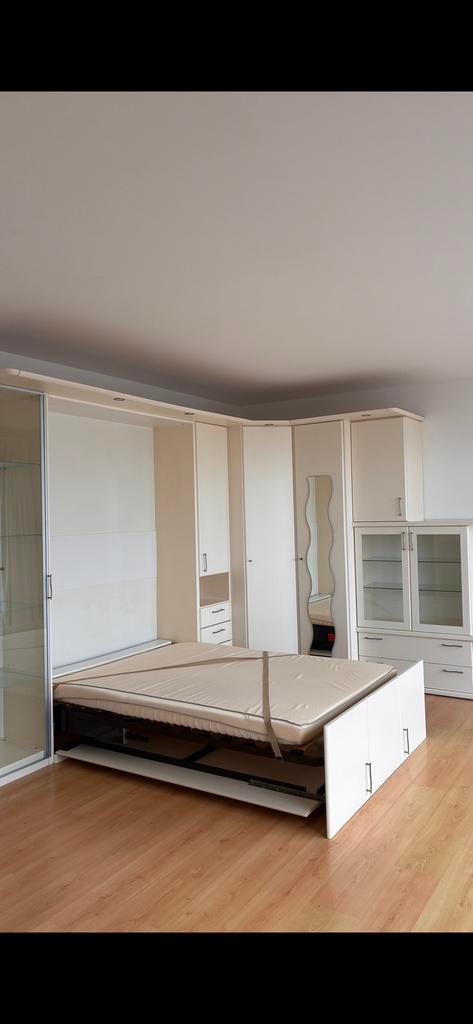 Gartis Kast met bed in in Middelkerke!, Huis en Inrichting, Slaapkamer | Complete slaapkamers, Ophalen, Gebruikt