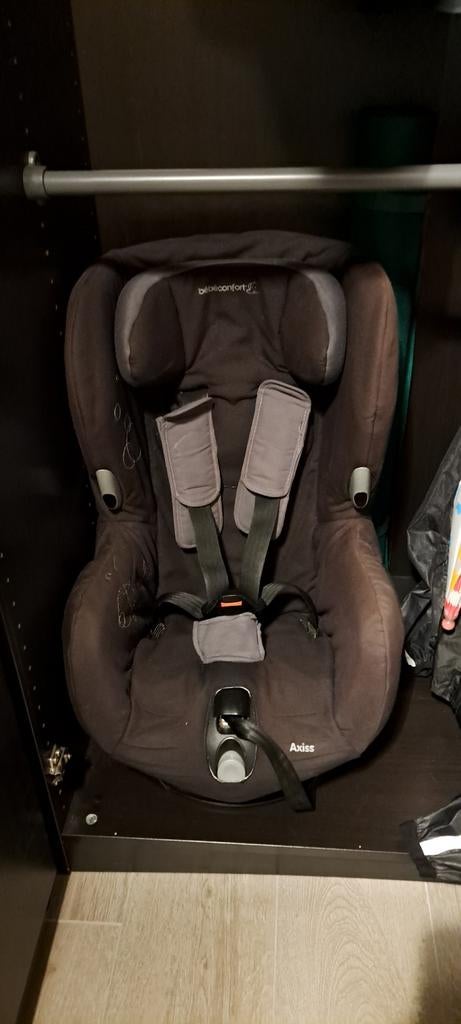 Draaibare autostoel Maxi Cosi Axiss, Enfants & Bébés, Sièges auto, Utilisé, Maxi-Cosi, 9 à 18 kg, Ceinture de sécurité, Dossier réglable