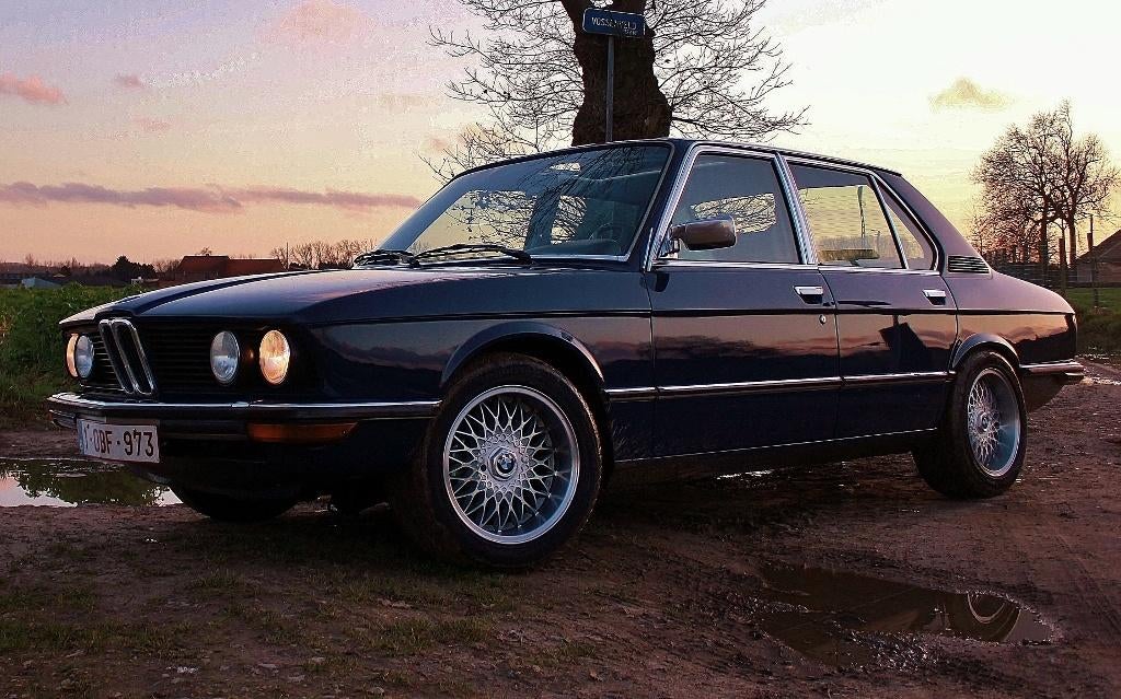 BMW 518 E12 (1978) Oldtimer, Auto's, Oldtimers, Particulier, BMW, Benzine, Berline, Handgeschakeld, Blauw, Blauw, Stof, Ophalen