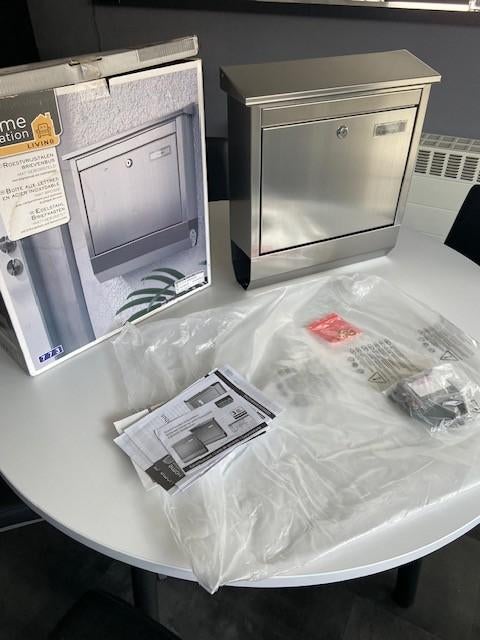 Nieuwe Inox brievenbus Van Home Creation Model A, Enlèvement, Neuf, Inox, Sur pied